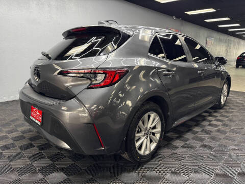 2024 Toyota Corolla Hatchback SE