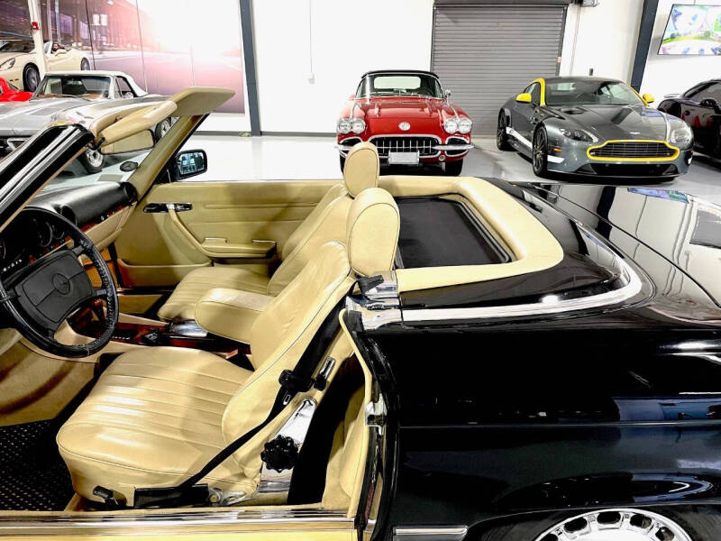 1988 Mercedes-Benz 560-Class 560 SL