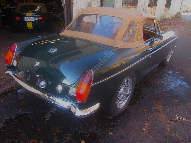 1976 MG B
