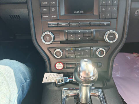 2016 Ford Mustang V6