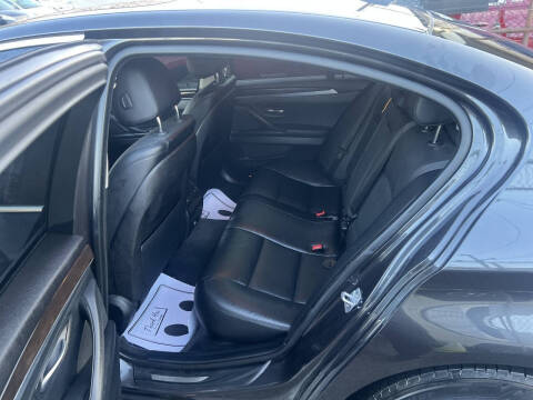 2016 BMW 5 Series 528i xDrive