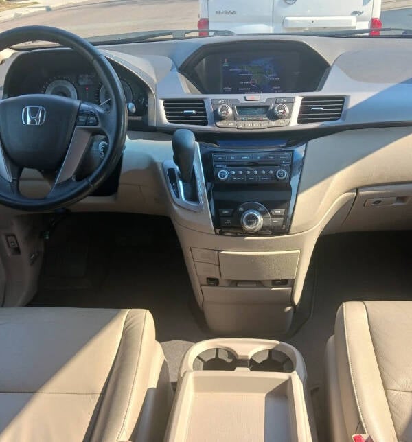 2012 Honda Odyssey EX-L photo 10