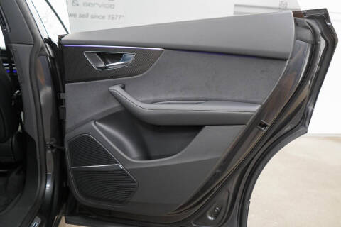 2023 Audi SQ8 4.0T quattro Premium Plus