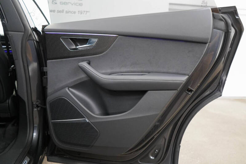 2023 Audi SQ8 4.0T quattro Premium Plus