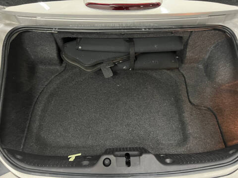 2005 Ford Thunderbird Deluxe