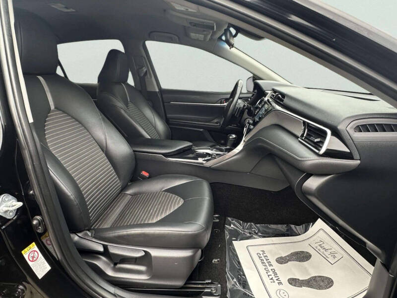 2018 Toyota Camry SE