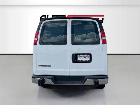 2024 Chevrolet Express 2500