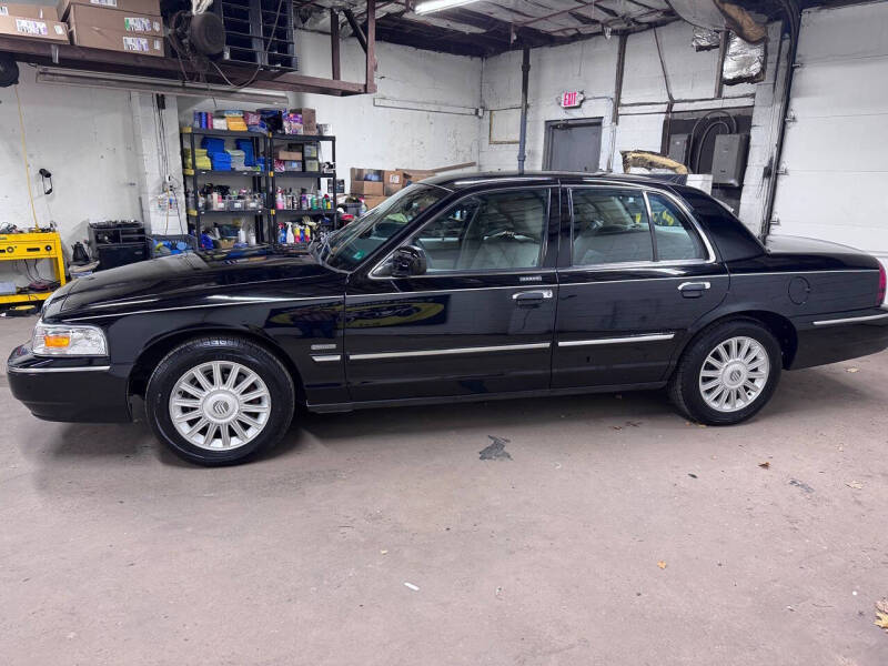 2011 Mercury Grand Marquis LS