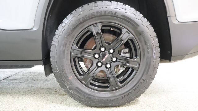 2022 GMC Acadia AT4