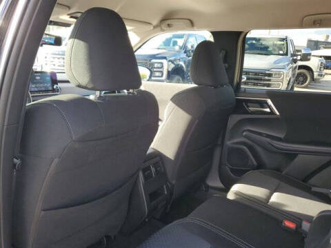 2024 Mitsubishi Outlander ES