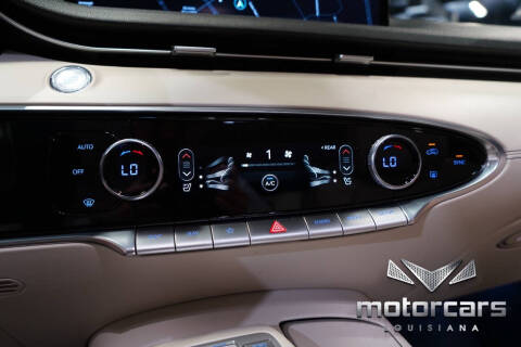 2022 Genesis GV70 2.5T Standard