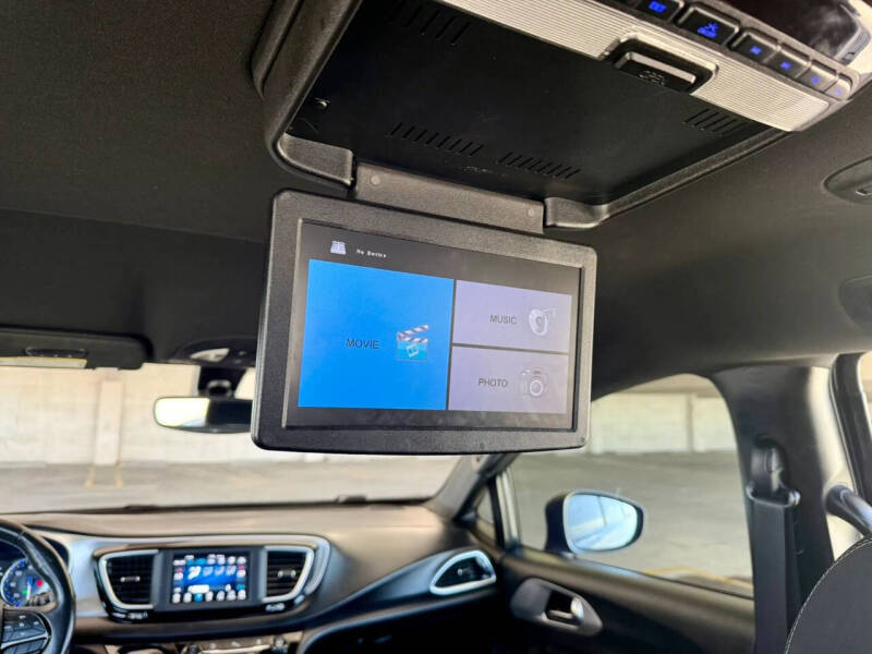 2019 Chrysler Pacifica Touring Plus
