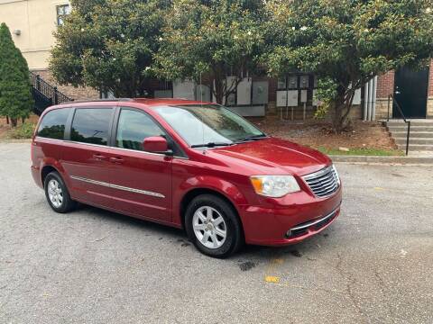 2013 Chrysler Town and Country for sale at GTO United Auto Sales LLC in Lawrenceville GA