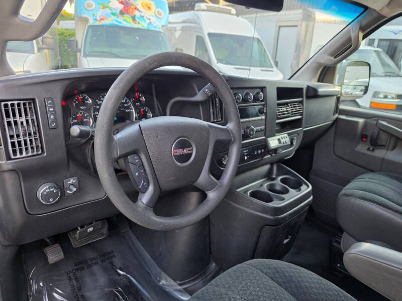 2021 GMC Savana 2500