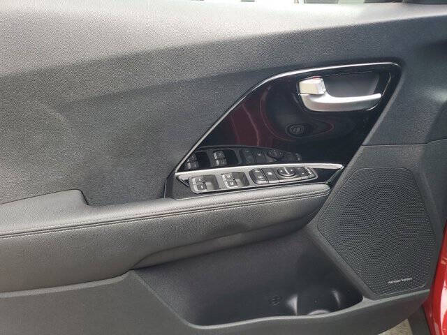 2022 Kia Niro EX Premium