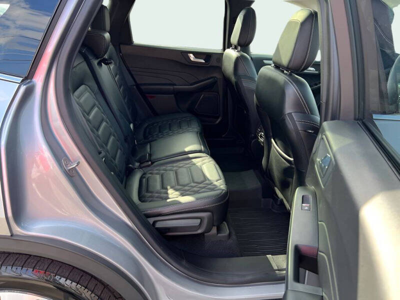 2023 Ford Escape Platinum