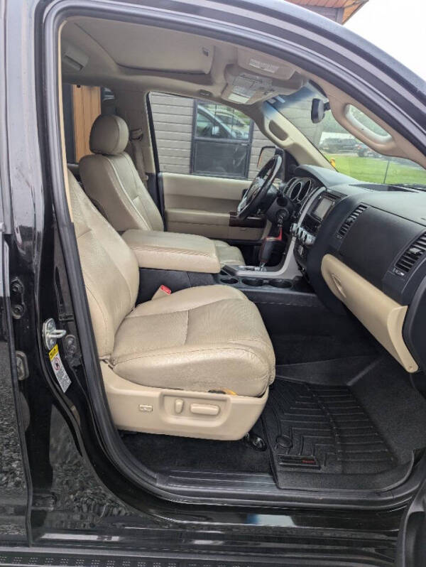 2014 Toyota Sequoia Platinum