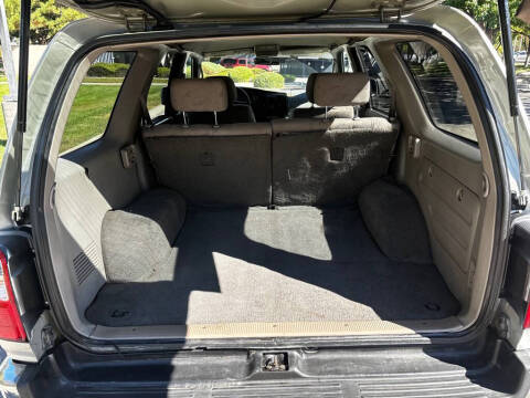 2002 Toyota 4Runner SR5