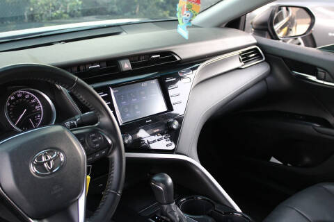 2020 Toyota Camry SE