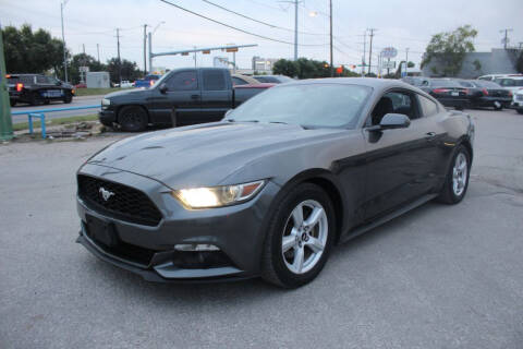 2015 Ford Mustang for sale at IMD Motors Inc in Garland TX