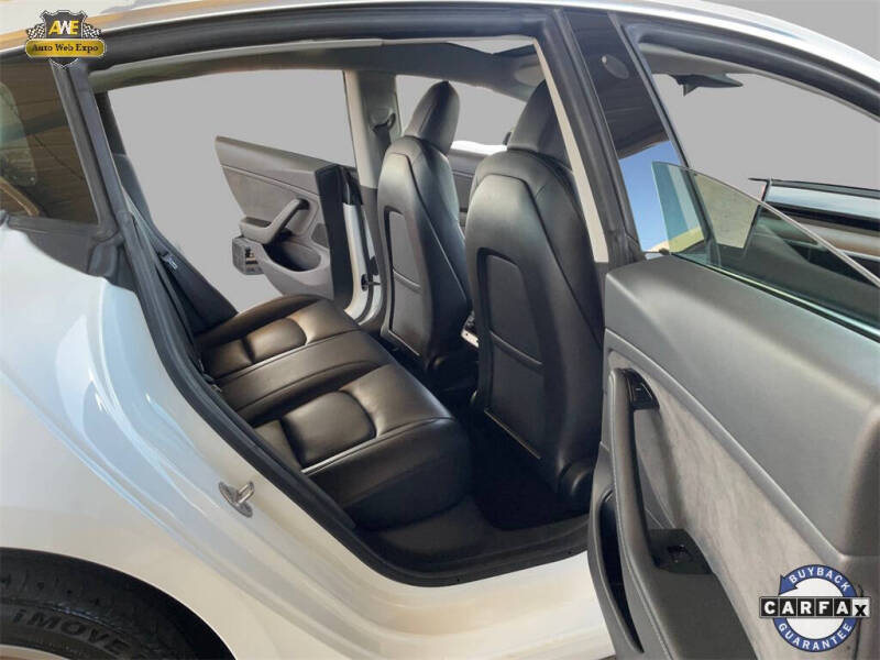 2019 Tesla Model 3 Mid Range