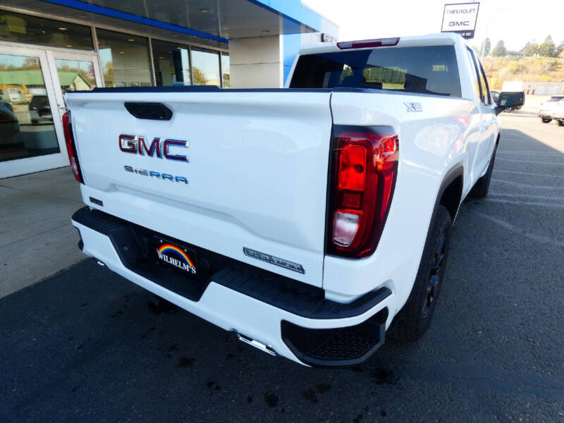 2025 GMC Sierra 1500 Elevation