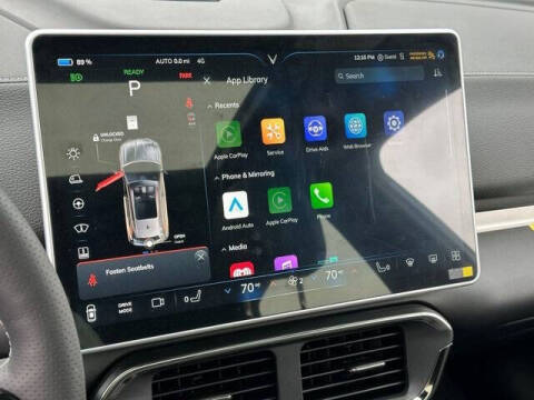 2025 VinFast VF8 Plus