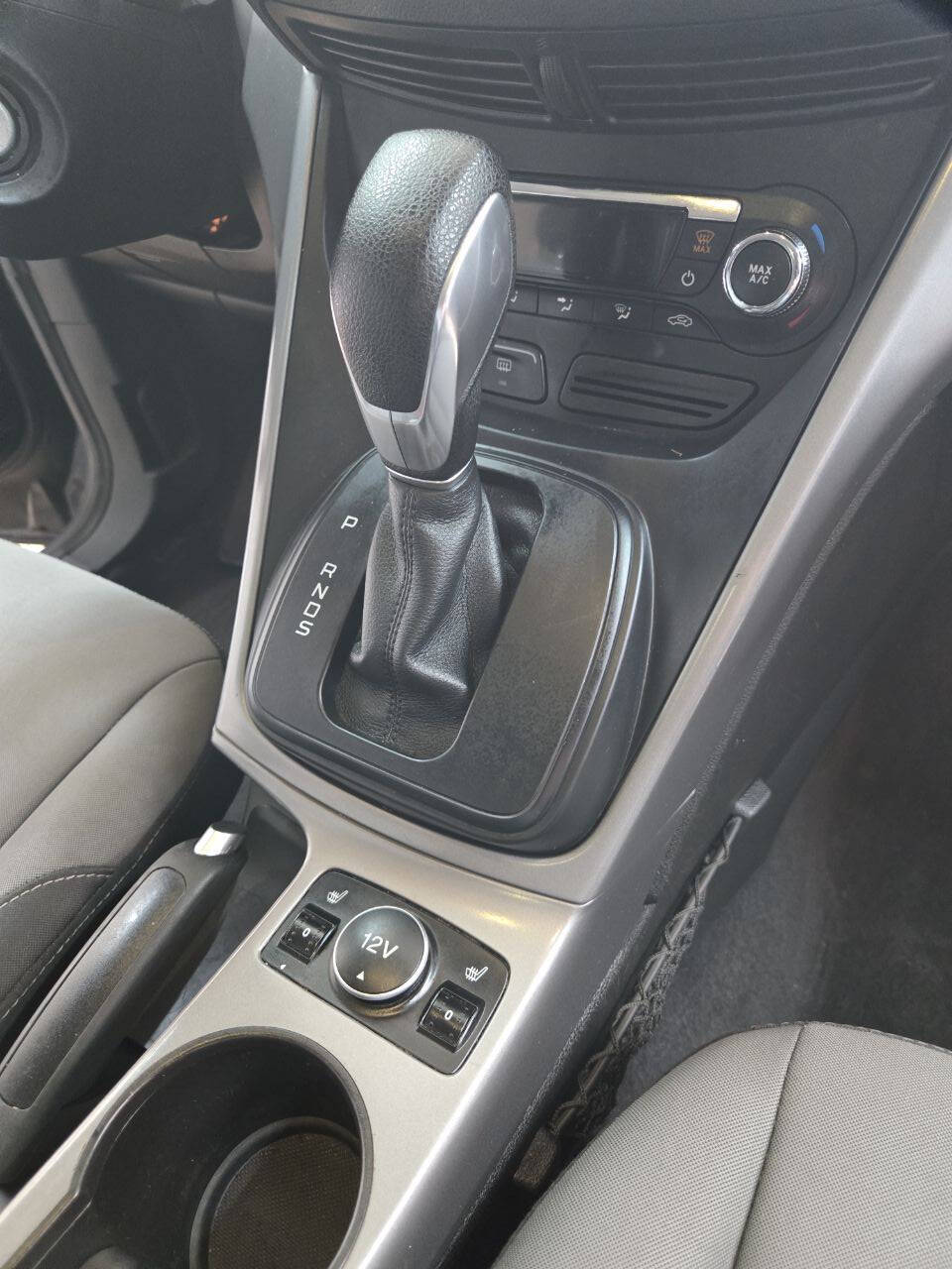 Black 2016 Ford Escape SE AWD SE 4dr SUV 13