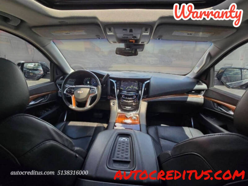 2017 Cadillac Escalade Luxury
