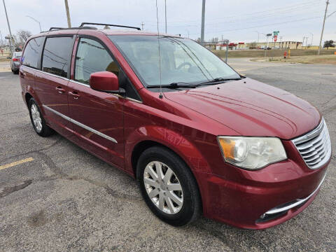 2014 Chrysler Town and Country for sale at Buy Here Pay Here Lawton.com in Lawton OK