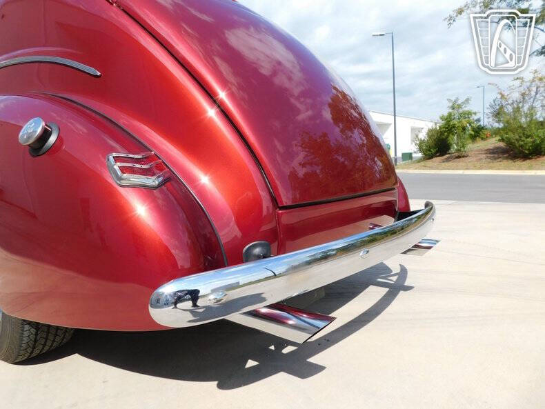 1940 Ford Deluxe