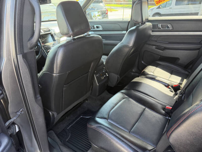 2018 Ford Explorer Sport