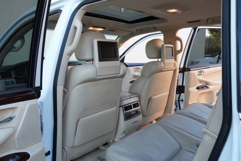 2013 Lexus LX 570