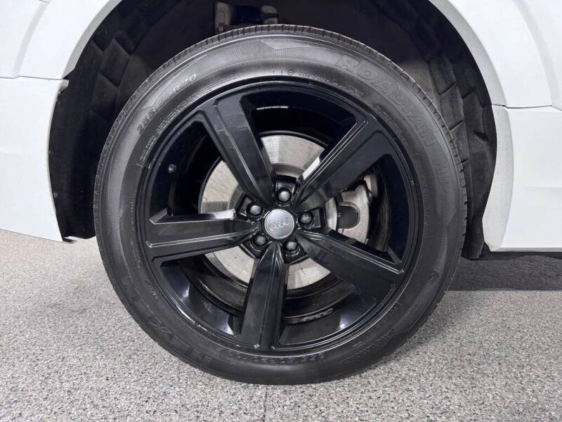 2019 Audi e-tron quattro Premium Plus