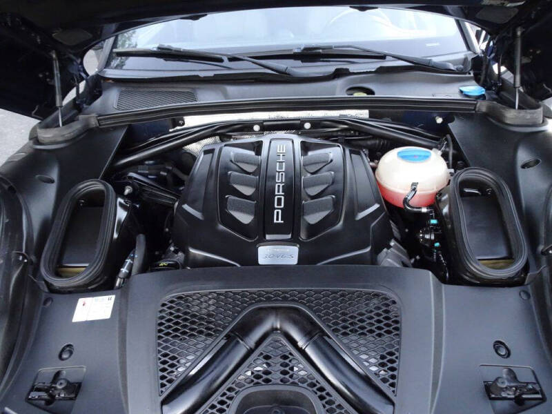 2016 Porsche Macan S