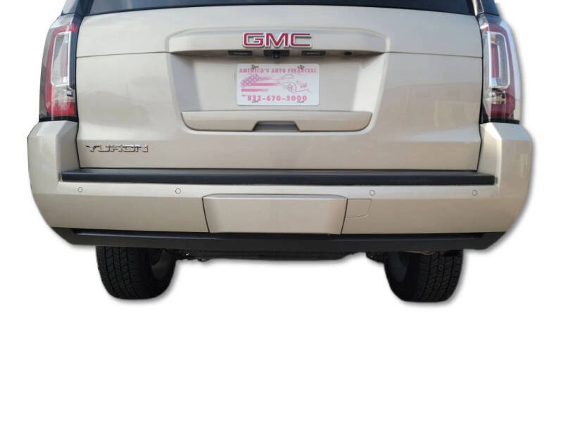 2017 GMC Yukon SLT