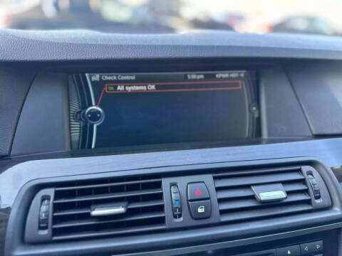 2012 BMW 5 Series 528i