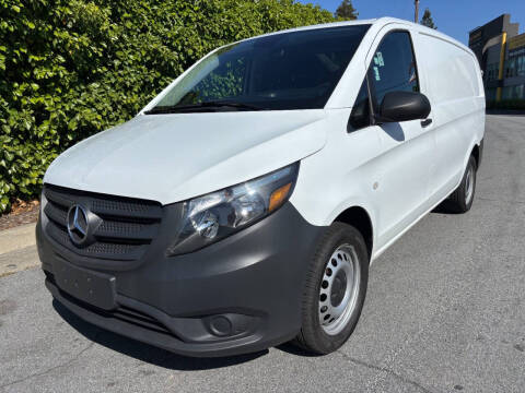 2017 Mercedes-Benz Metris Worker Cargo