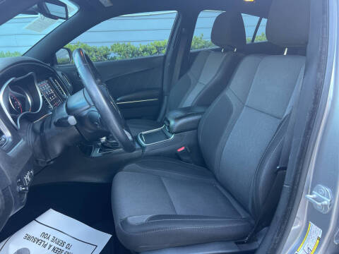 2018 Dodge Charger SXT Plus
