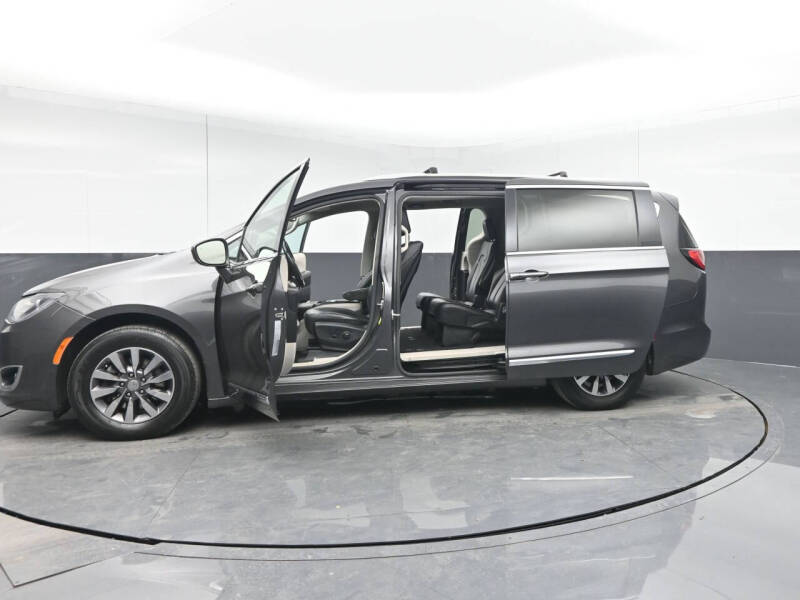 2020 Chrysler Pacifica Touring L Plus