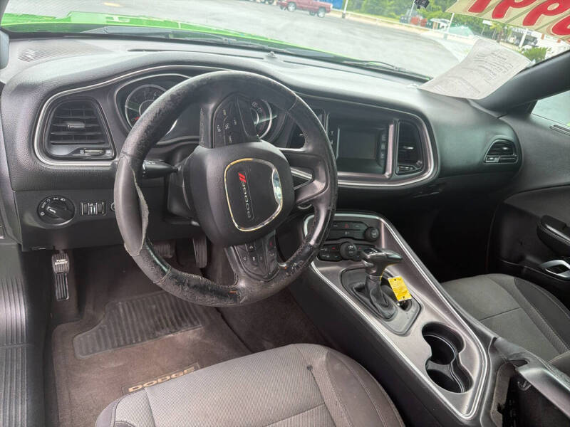 2015 Dodge Challenger SXT