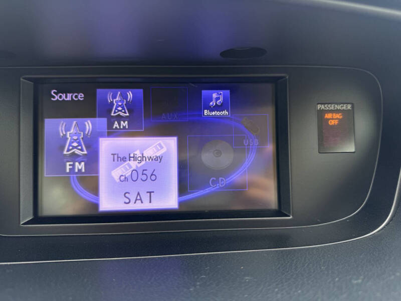2013 Lexus ES 300h