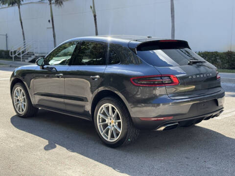 2017 Porsche Macan