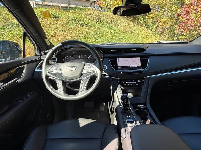 2025 Cadillac XT5 Premium Luxury