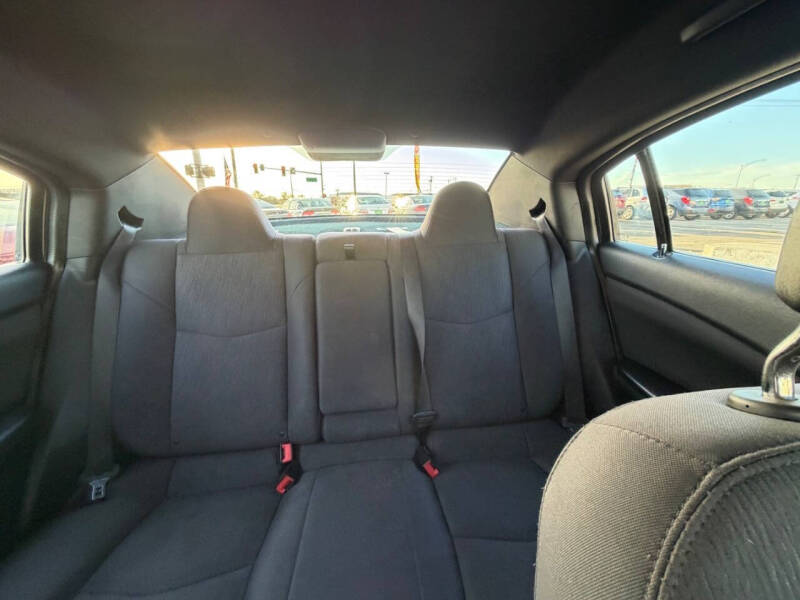 2013 Chrysler 200 LX