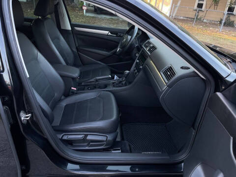 2015 Volkswagen Passat 1.8T Wolfsburg Edition