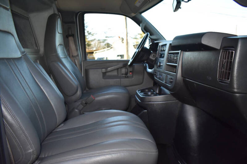 2021 Chevrolet Express 2500