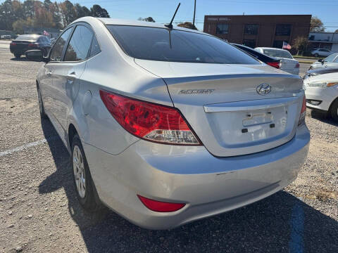 2013 Hyundai Accent GLS