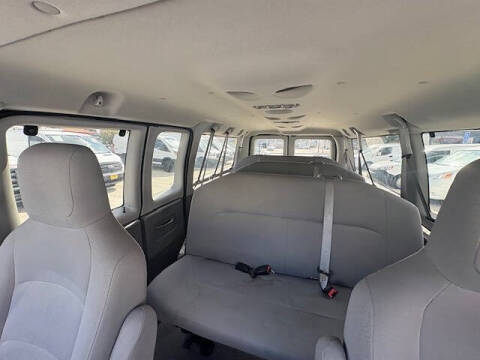 2013 Ford E-Series E-350 SD XL