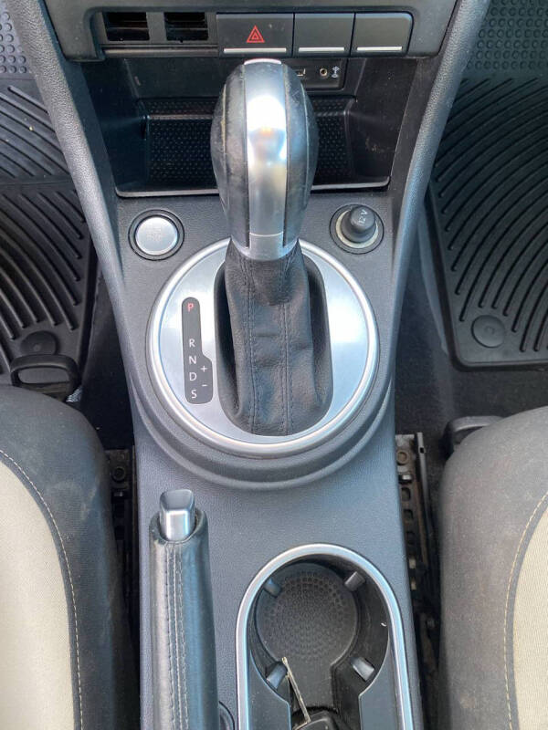 2018 Volkswagen Beetle 2.0T Coast